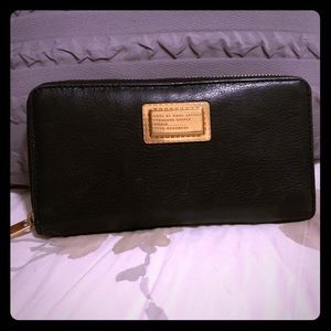 Marc By Marc Jacobs black leather zip wallet